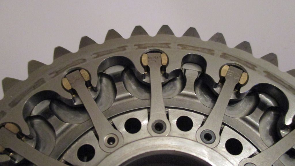 F1 Timing Gear Damper, a closer look